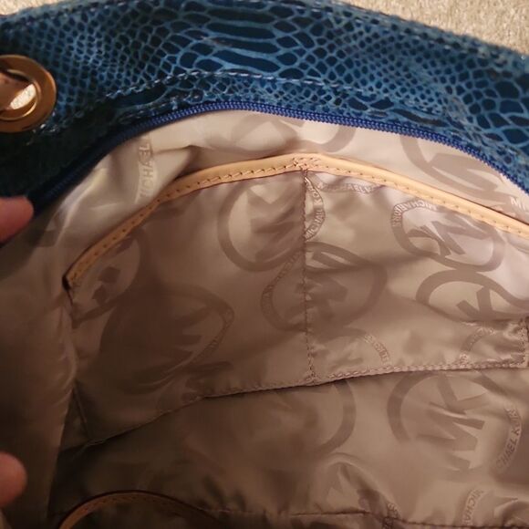 Michael Kors Turquoise Snakeskin-Print Embossed Leather Tote Bag - Picture 9 of 12